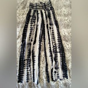 Rewash, size medium, flared pants